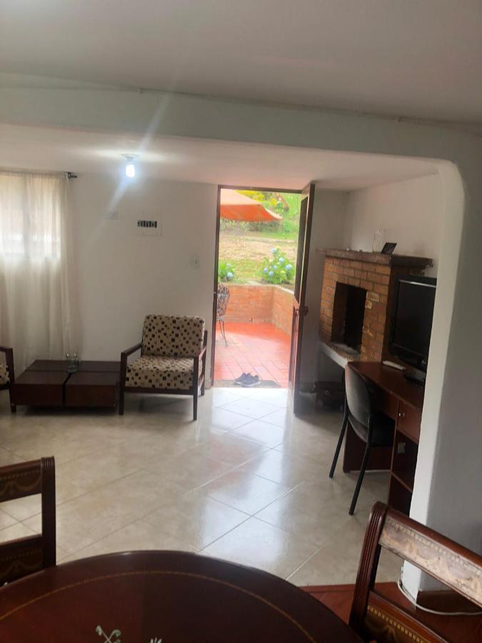 Hacienda Moncora Cabana Lago P 1 El Rosal Екстериор снимка